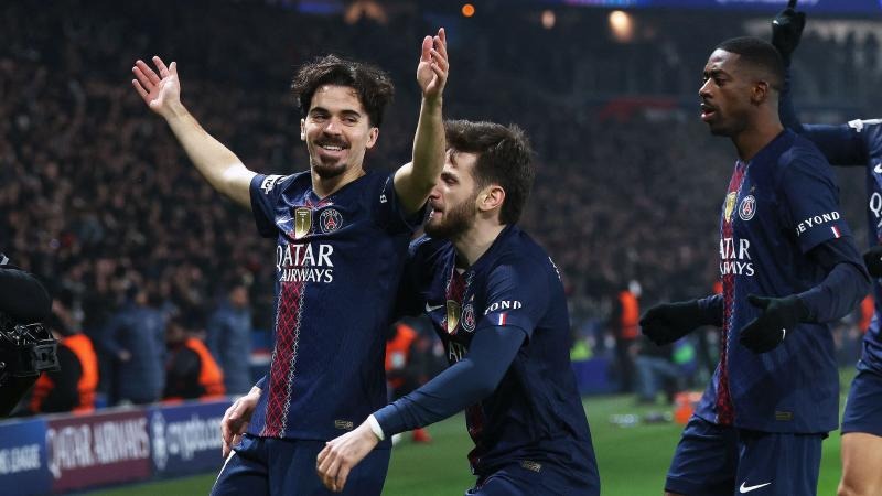 脚踝再次被晃没了